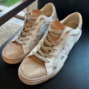 Limited Edition Dolce Vita Zina Sneaker